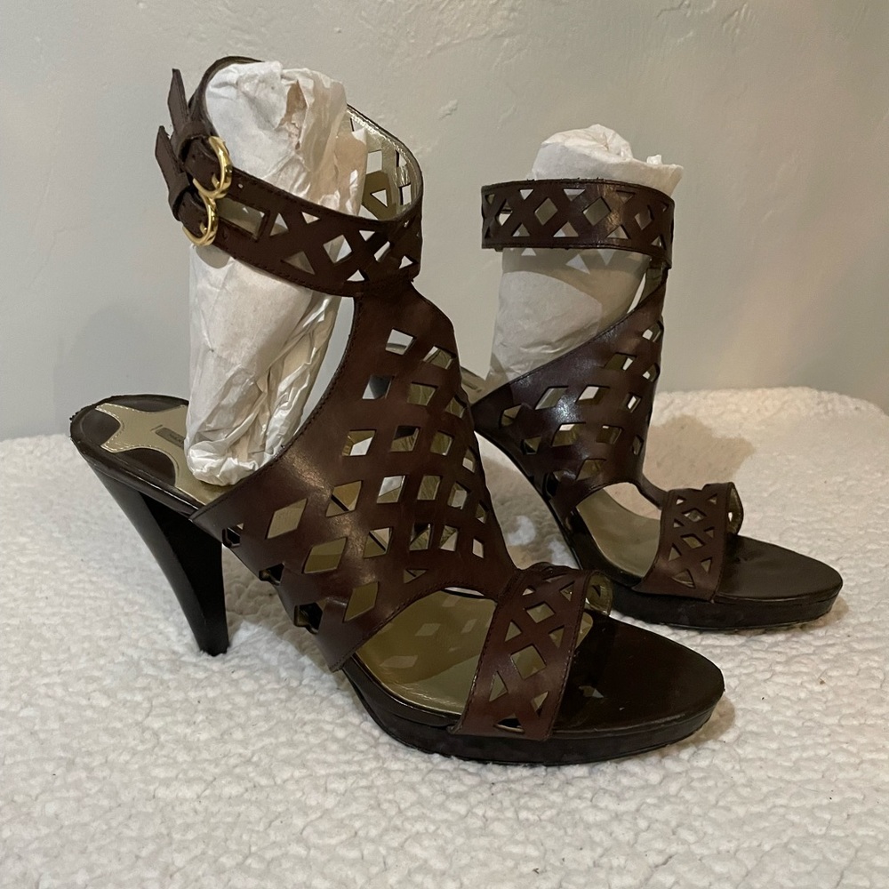 Max Studio Platform Sandals